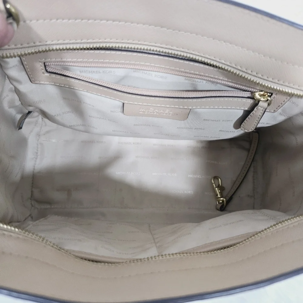 Michael Kors Selma medium saffiano